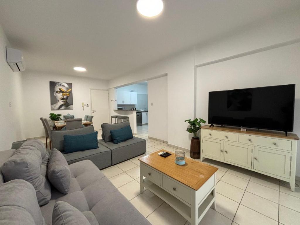 Cozy Apartment In Paphos Beautiful Complex Buitenkant foto